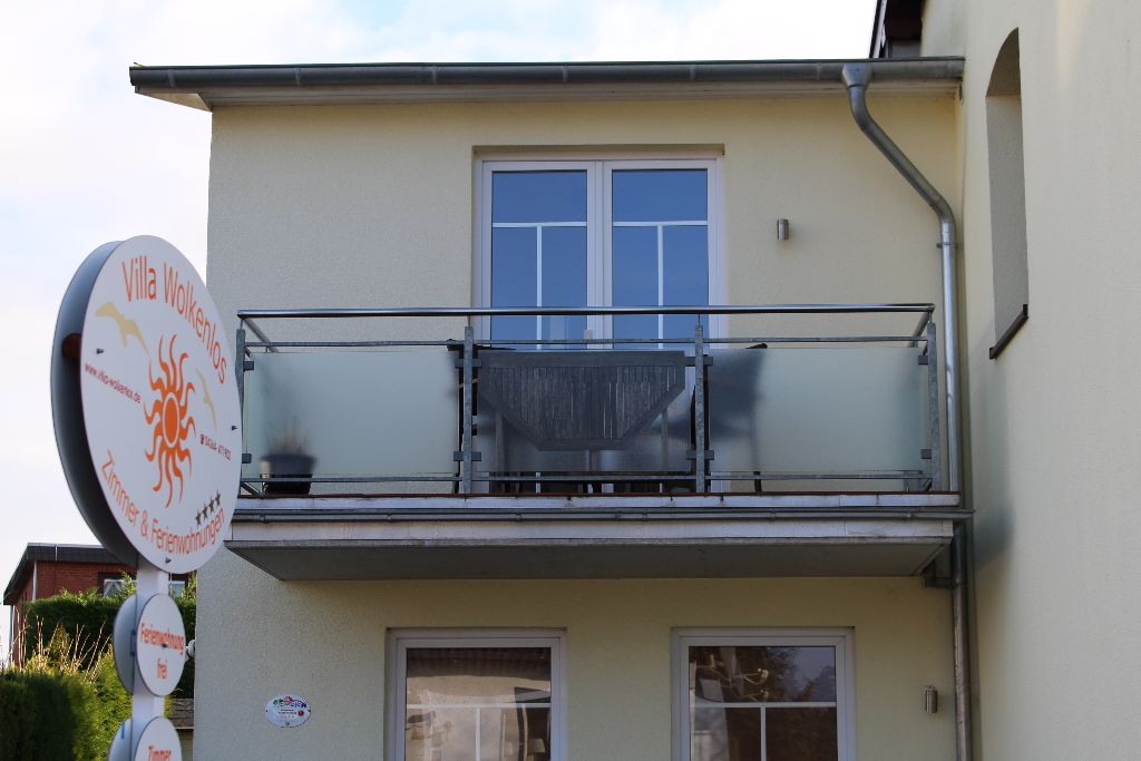 Balkon einer Villa Wolkenlos